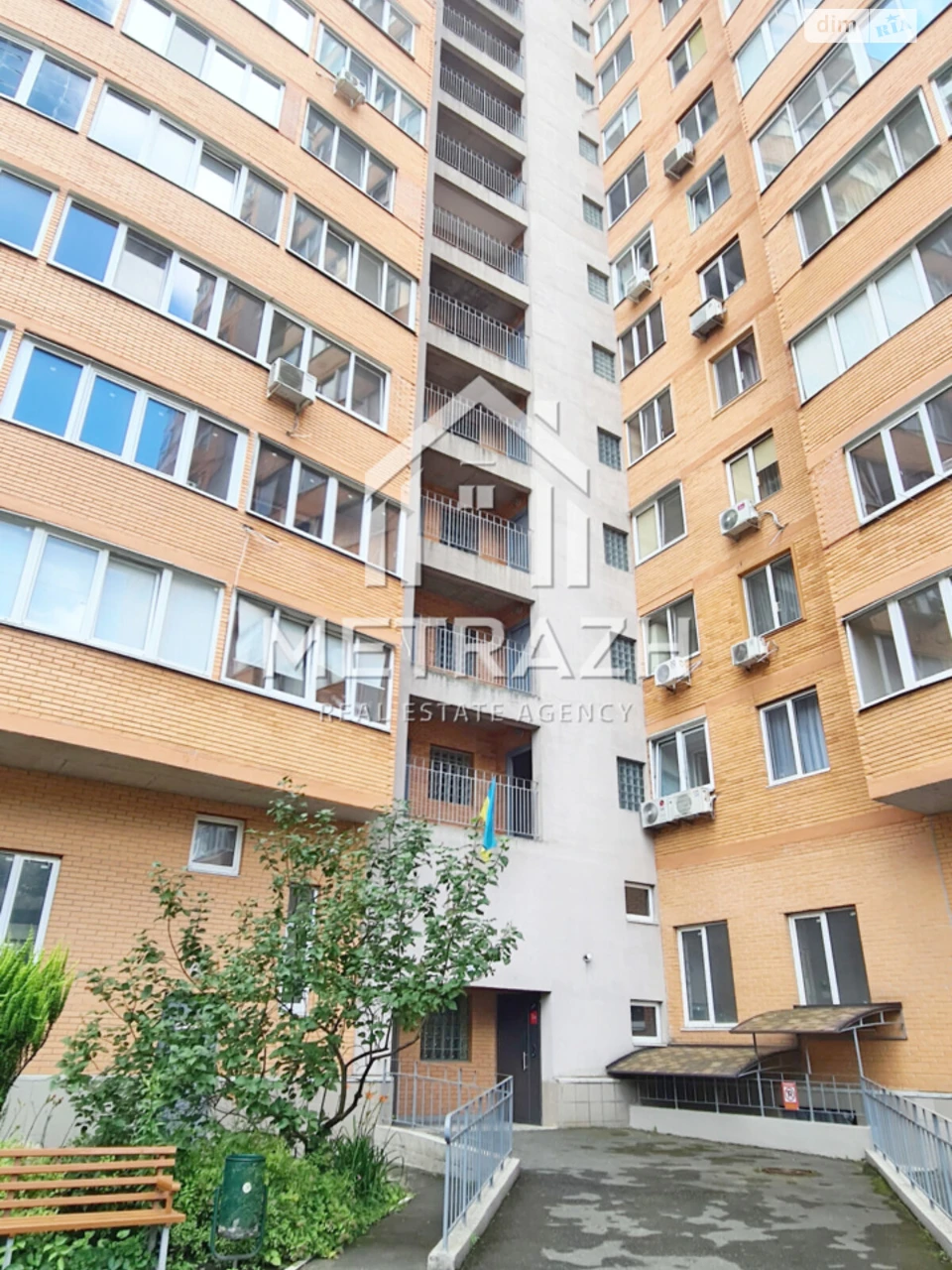 Sale Apartment Oleksiiivka