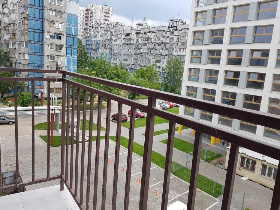 Продам 2к Новострой ЖК Олимпийский Лев3  Караван Кобзаря Гет