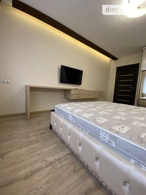 For sale 2-room apartment 73 sq. m on Urlivska Street 36A • ID 34701