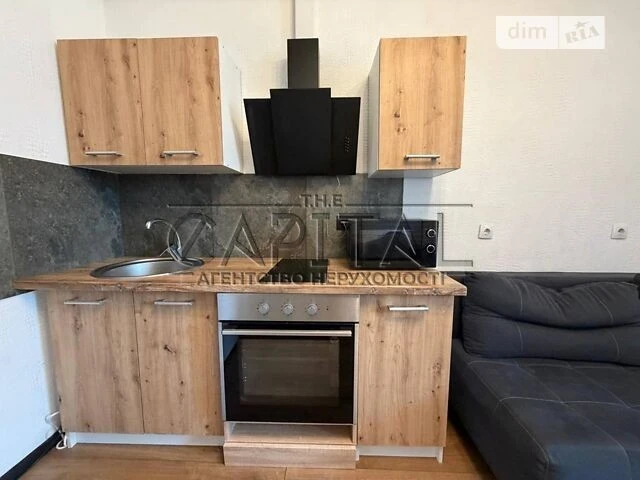 Sale of 2-room apartment 50 sq. m. on Mykilsko-Slobidska Street 10