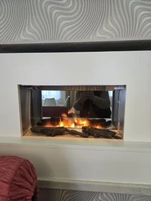 Selling a beautiful 3-room apartment near the center.
