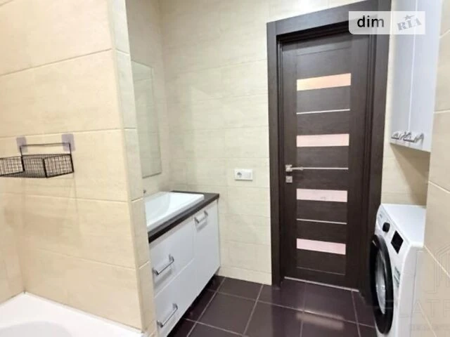 Sale of 1-room apartment 47.5 sq. m. on Akhmatova Anna St. 32/18 •