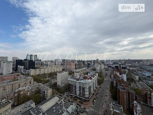 Sale of 3-room apartment 91 sq. m. on Antonovycha St. 136-138 • ID
