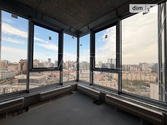Sale of 3-room apartment 91 sq. m. on Antonovycha St. 136-138 • ID