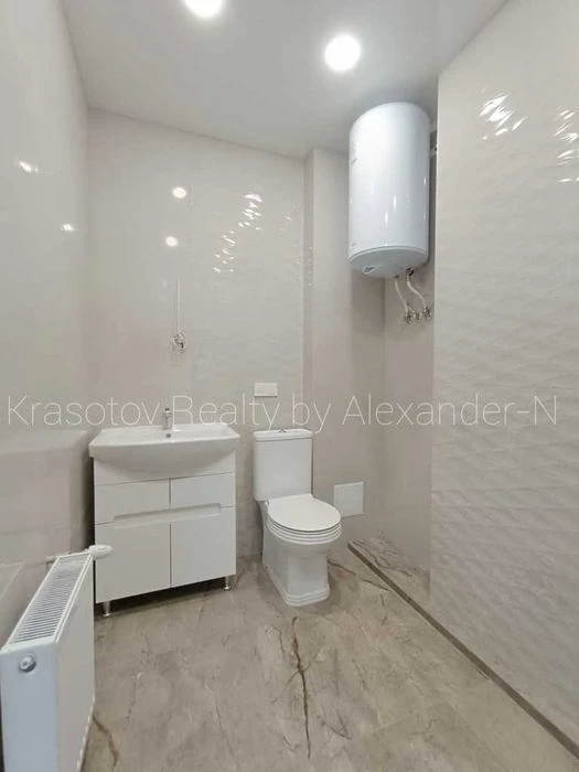 YHK Evropeyskyi: I will sell a new apartment on Kotovskogo village! There are