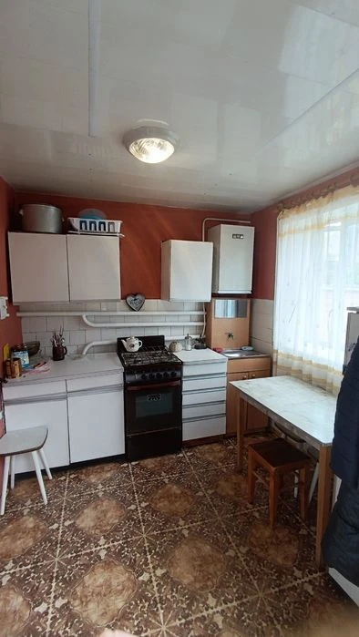 Продаж будинку р-н Казбет, вул. Василини. Будинок реальний.