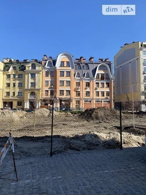 For sale 4-room apartment 292 sq. m. on Degtyarna Street 5 • ID 3468084