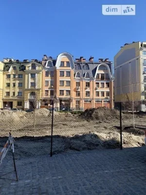 For sale 4-room apartment 292 sq. m. on Degtyarna Street 5 • ID 3468084