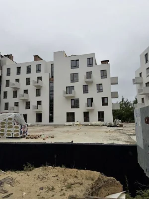For sale 2-room apartment 82.50 m² 3/3c Pylypa Orlyka St. 10200