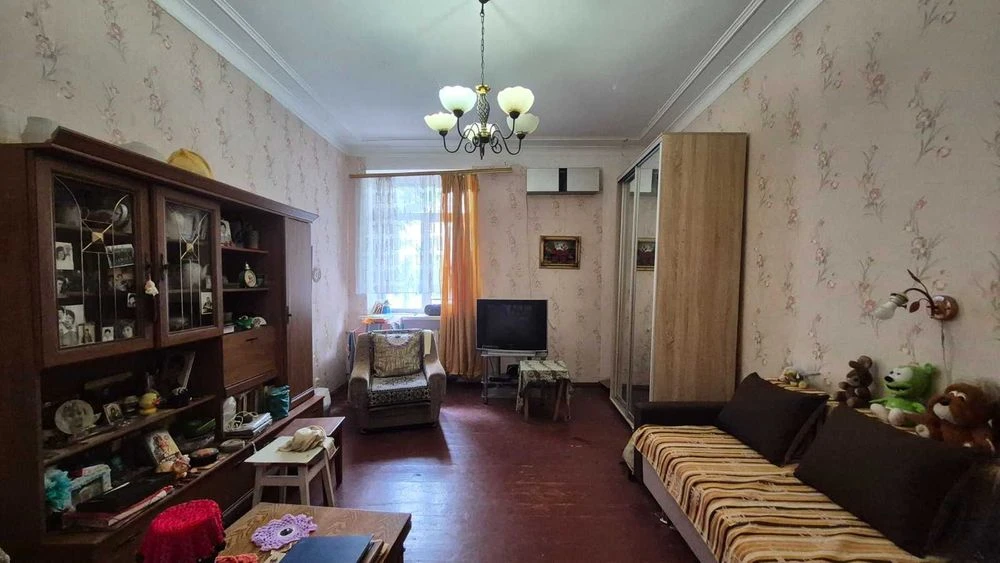 *SALE of a full-size 2-room apartment, on Oleksa Street