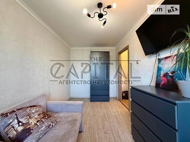 For sale 2-room apartment 49.7 sq. m. on Gongadze Avenue, Georgiy 30