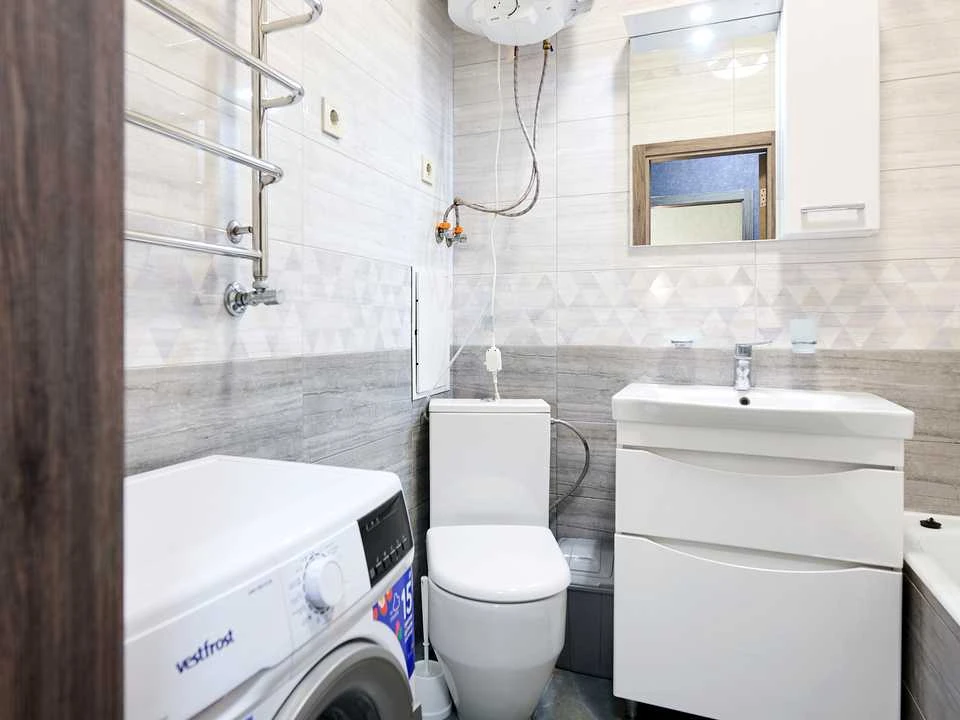Apartment. Kyiv, Voloshkova St.