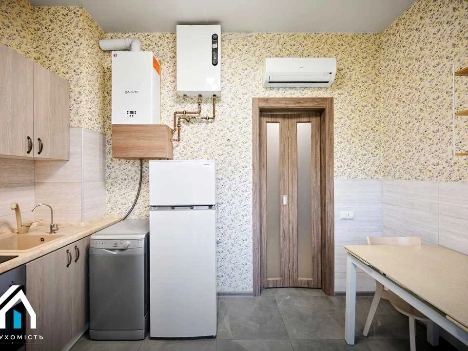 Apartment. Kyiv, Voloshkova St.