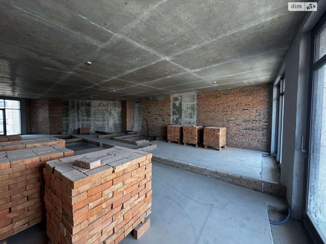 Apartment for sale in Lypka
