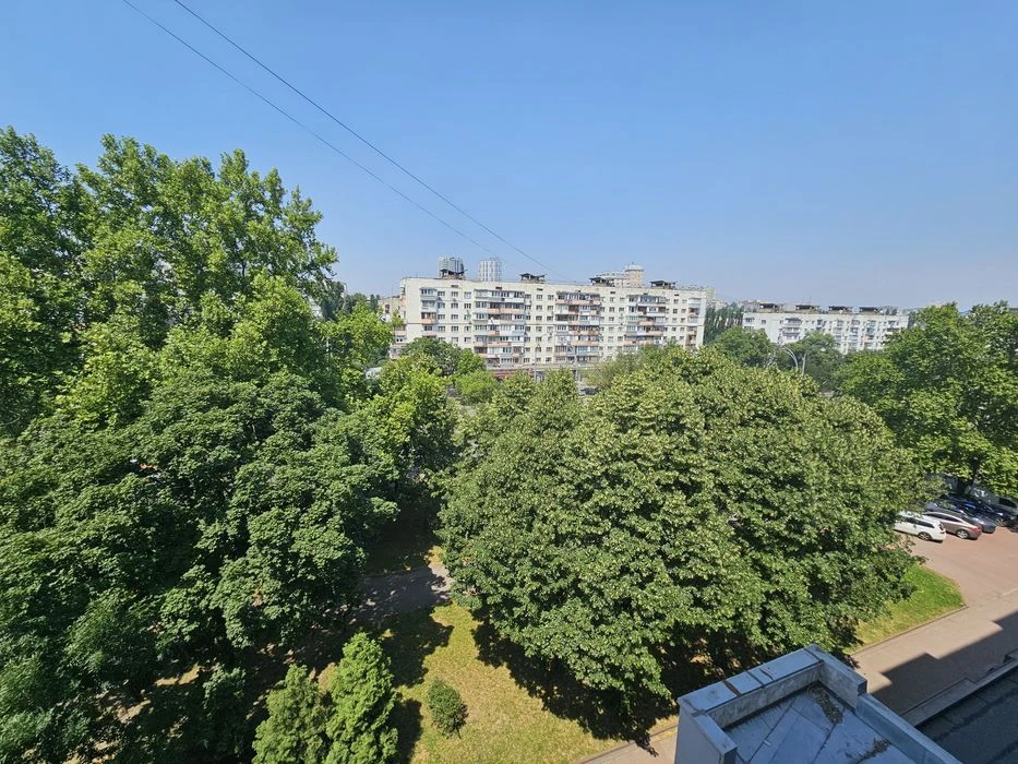 3-room apartment, 89 Holosiivskyi Ave., Vystavkovy