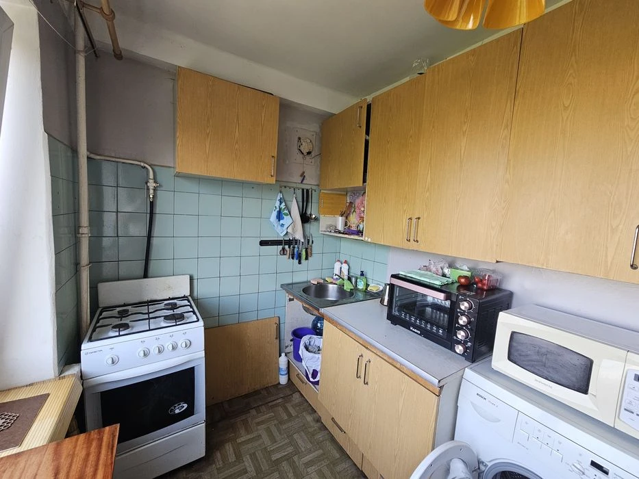 3-room apartment, 89 Holosiivskyi Ave., Vystavkovy