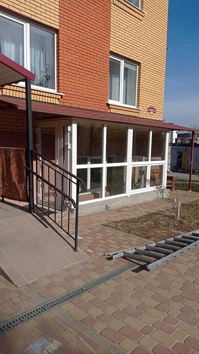 Продам квартиру в новобудові(напівцоколь)