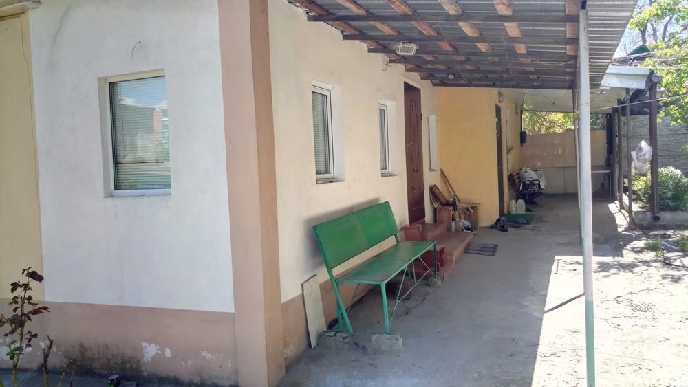 Продам 4х к. квартиру, р-н пр. А. Поля ( Кирова ), ул. Светл