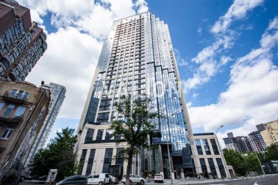 I will sell a 2-room apartment without% in the residential complex A136 Antonovych Street