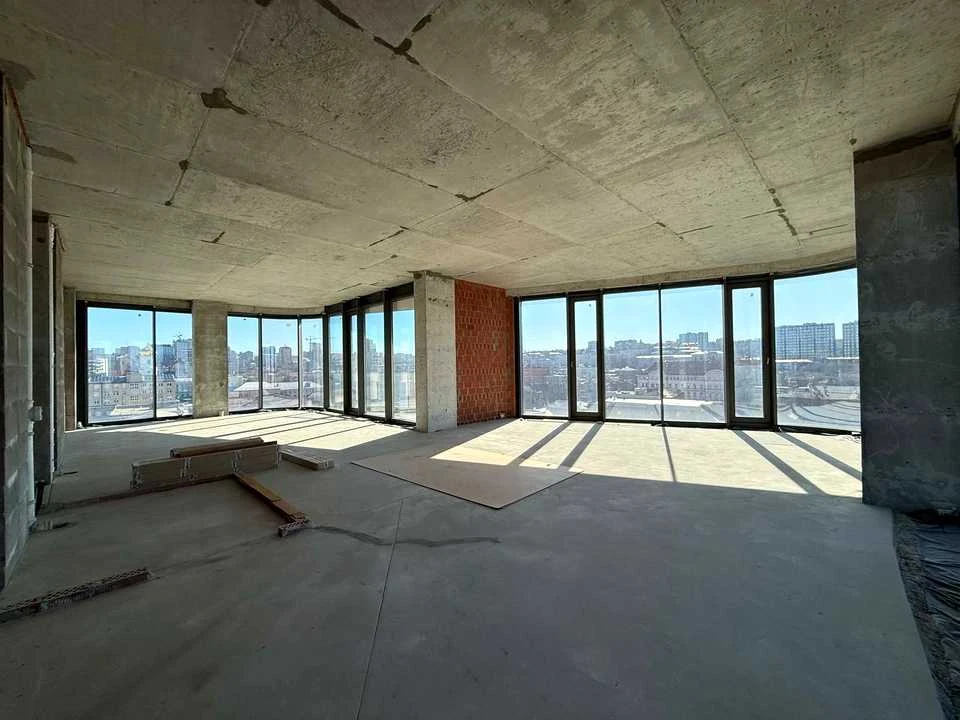 Apartment. Dnipro, 93rd Kholodnoyarskaya Brigada St.