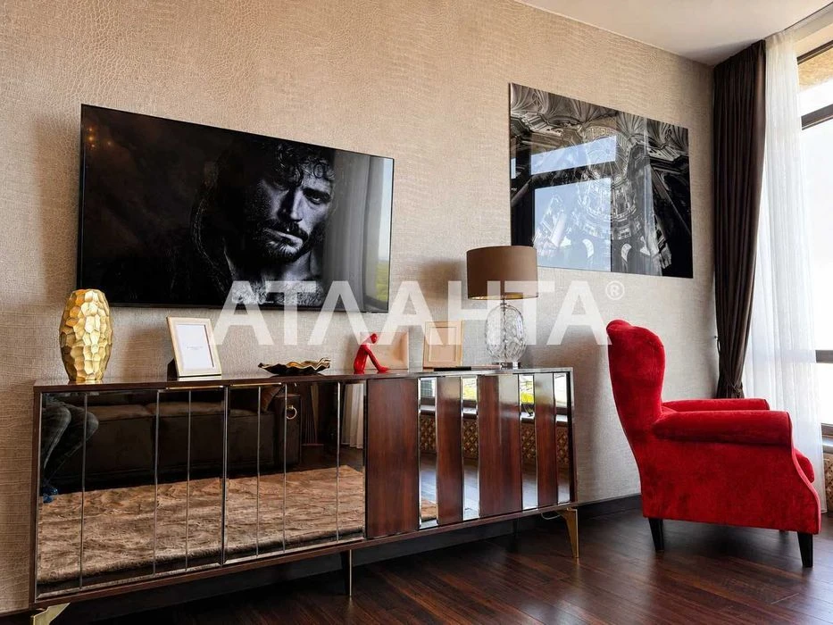 2-level penthouse, direct sea view! Eurorenovation in 2026