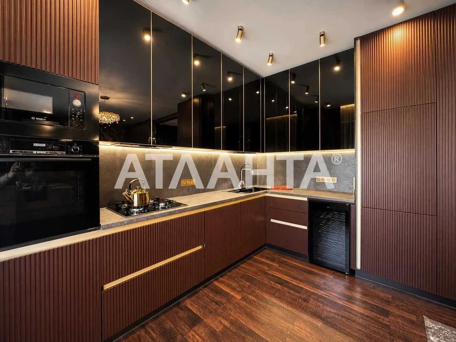 2-level penthouse, direct sea view! Eurorenovation in 2026
