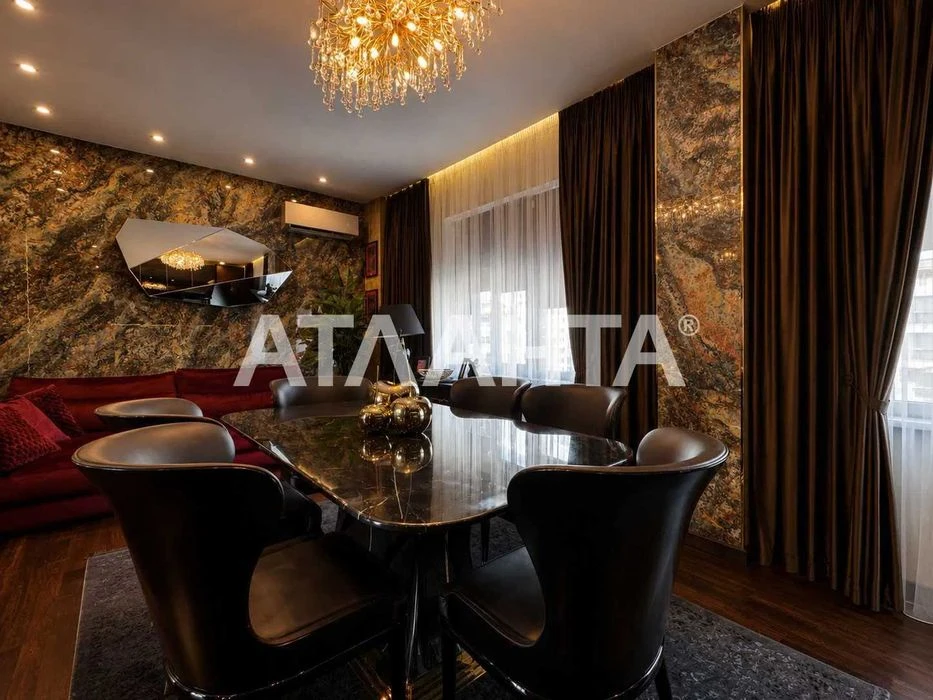 2-level penthouse, direct sea view! Eurorenovation in 2026