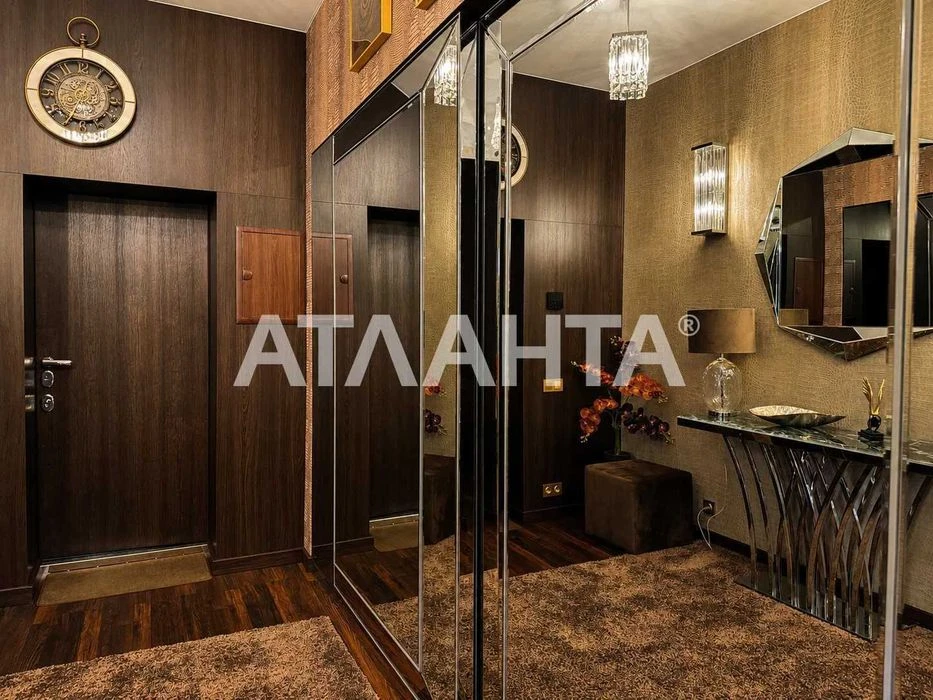 2-level penthouse, direct sea view! Eurorenovation in 2026