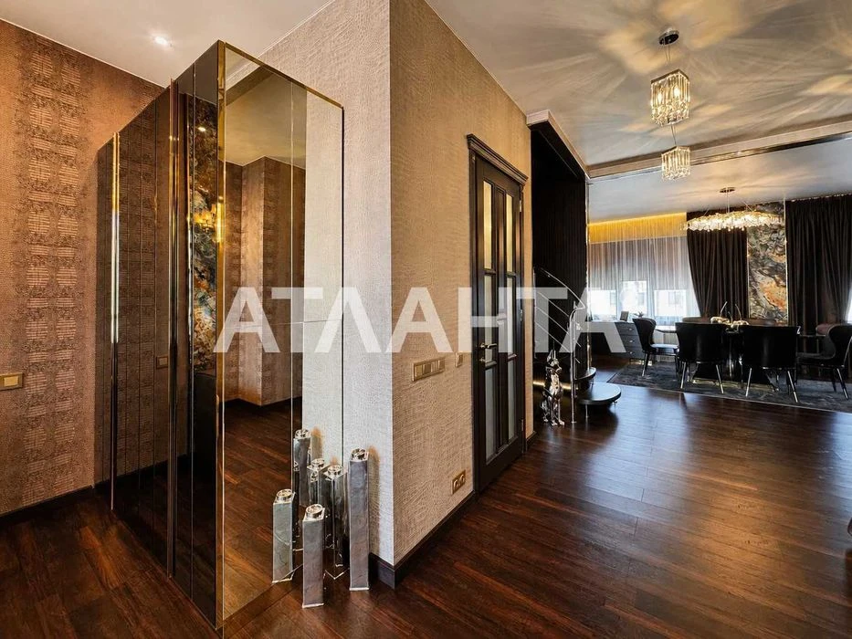 2-level penthouse, direct sea view! Eurorenovation in 2026