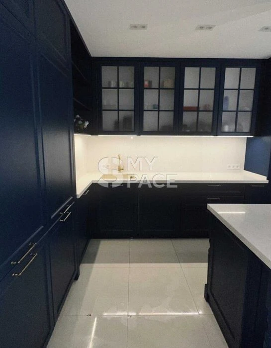 For sale! 3 rooms 115m2 2nd floor. Akhmatova 13d | Dragomanova | Grigor