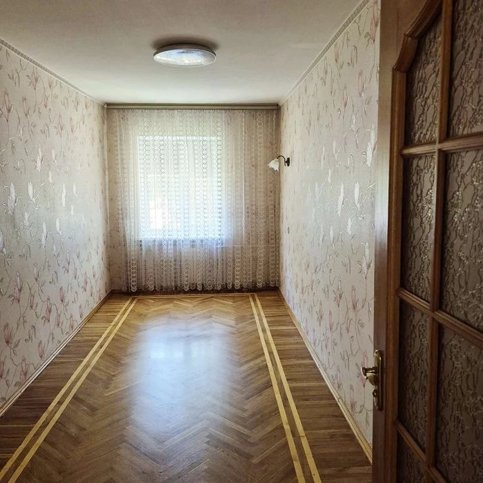 2k apartment N. Buildings, (Turboatom, Palace of Sports) Lva La Ave.