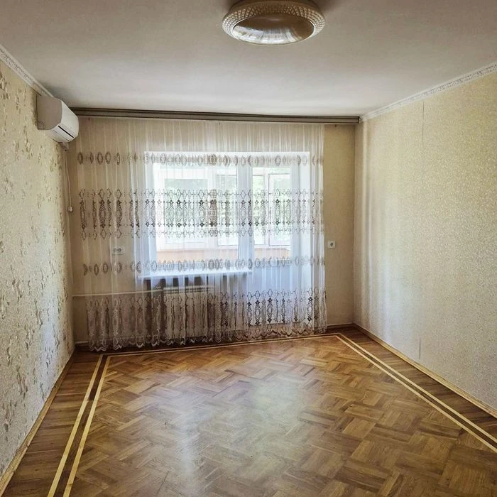 2k apartment N. Buildings, (Turboatom, Palace of Sports) Lva La Ave.