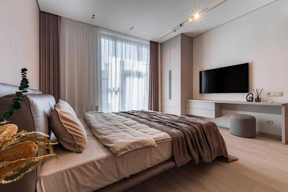 Sale of the 4th apartment Verkhoglyada 19 A (Dragomyrov) residential complex Novo