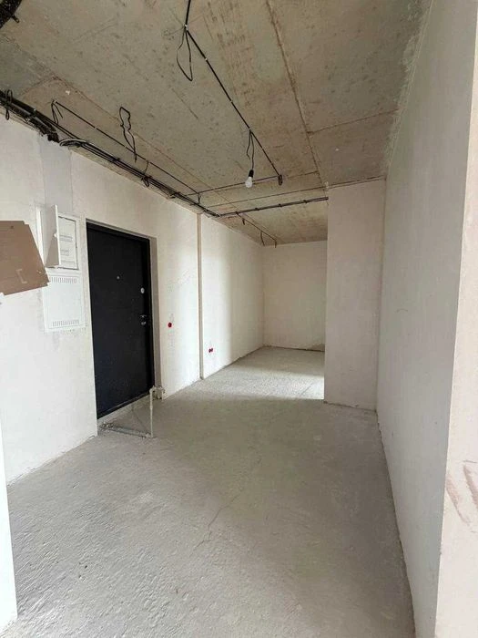 Продается 2 ком квартира, частичный ремонт, балкон, ЖК Fami