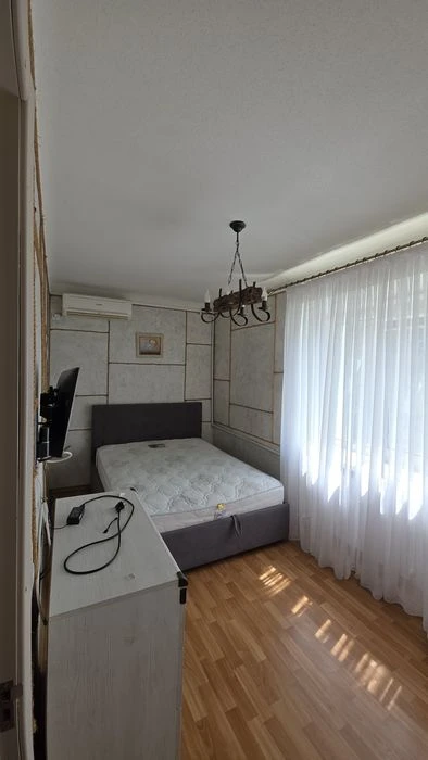 For sale: 2-room apartment with renovation Right Bank