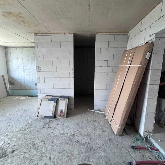 Продаж видової смарт квартири біля міського озера.