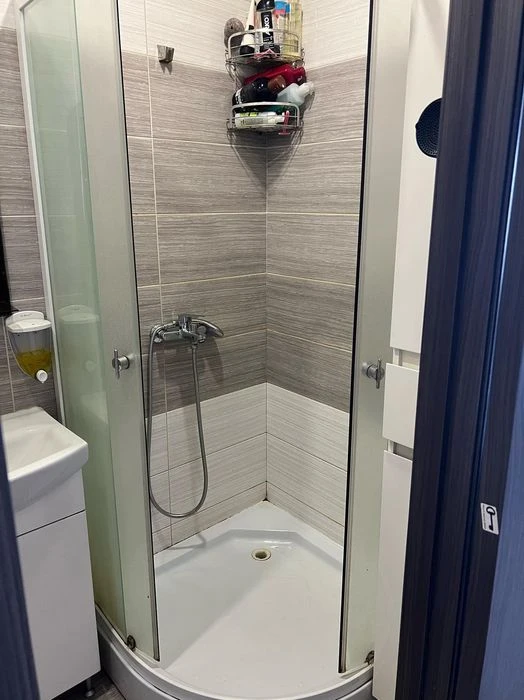 Eurohotel for sale in Pivdennyi Vokzal, Lokomotiv Pool,