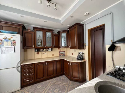 Sale of a 4-room apartment 137.3m2 on Zelena Park P street