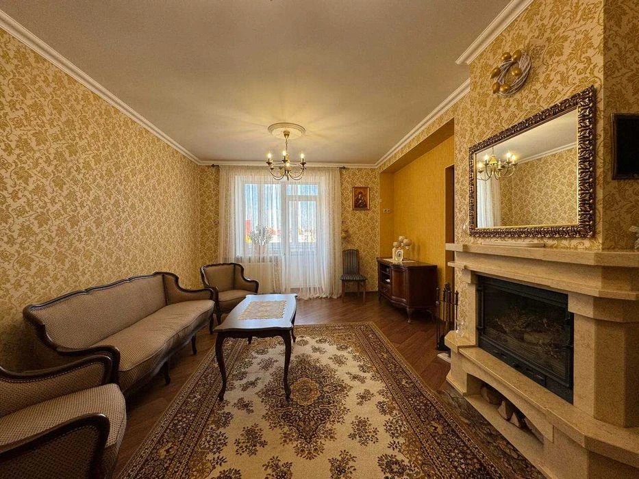 Sale of a 4-room apartment 137.3m2 on Zelena Park P street