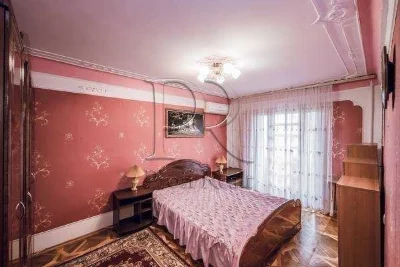 3-room apartment for sale 77 m², Mykola Ushakova St., 12
