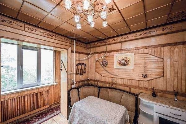 3-room apartment for sale 77 m², Mykola Ushakova St., 12