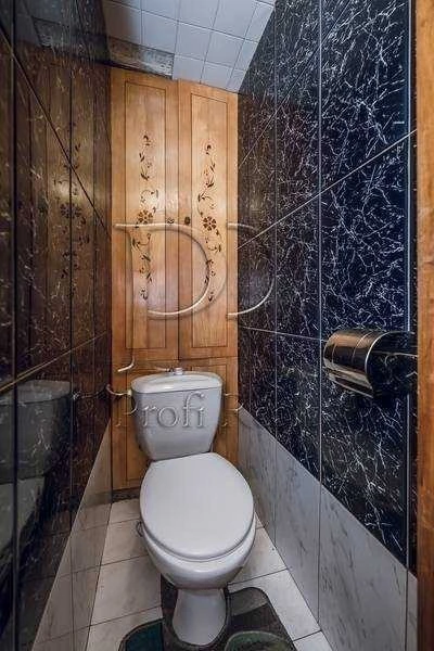 3-room apartment for sale 77 m², Mykola Ushakova St., 12