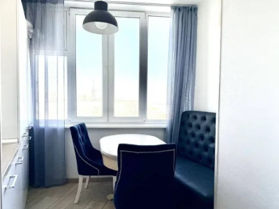 Sale of a stylish 2-room apartment (studio) in the residential complex "Naberezhn"