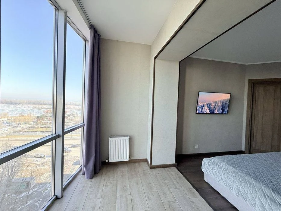 Sale of a stylish 2-room apartment (studio) in the residential complex "Naberezhn"