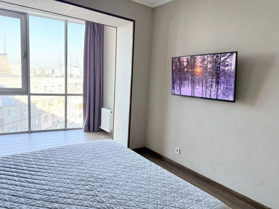 Sale of a stylish 2-room apartment (studio) in the residential complex "Naberezhn"