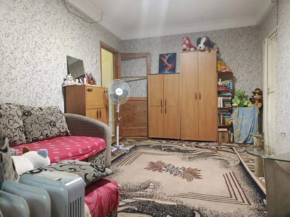 I will sell 1 pc. apartment in the center, n. of Independent Ukraine on 2