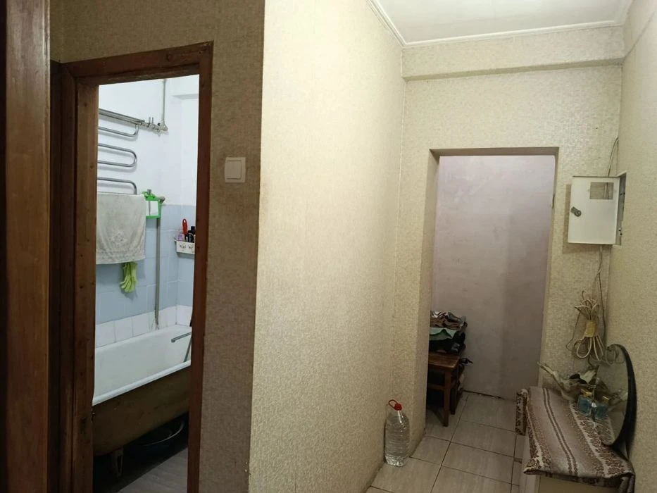 I will sell 1 pc. apartment in the center, n. of Independent Ukraine on 2