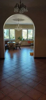 A spacious house on Tairova near the park 411 Batarey