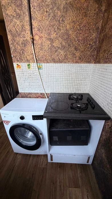 Продам однокомнатную квартиру на Богдана Хмельницкого/Запоро