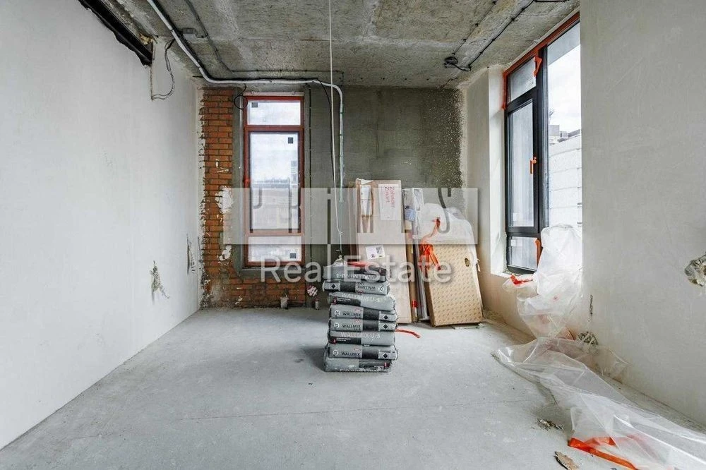 Trinyti TRIIINITY sale of a 4-room apartment without repair